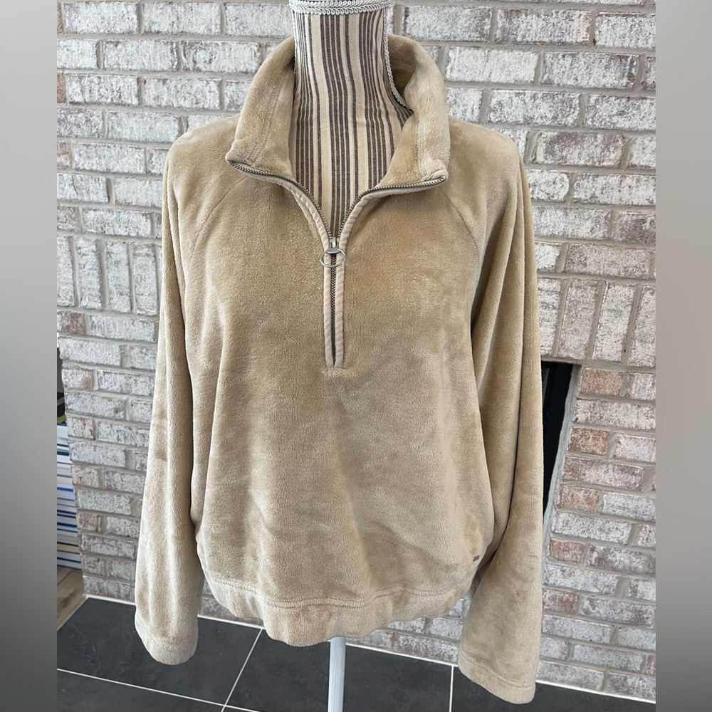 Hollister Women’s Tan Fleece Sweater Size Large